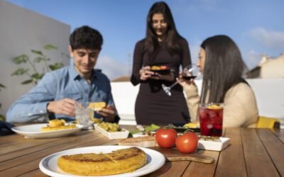 Cultural Capitals: Cities That Blend Food, History & Art Perfectly