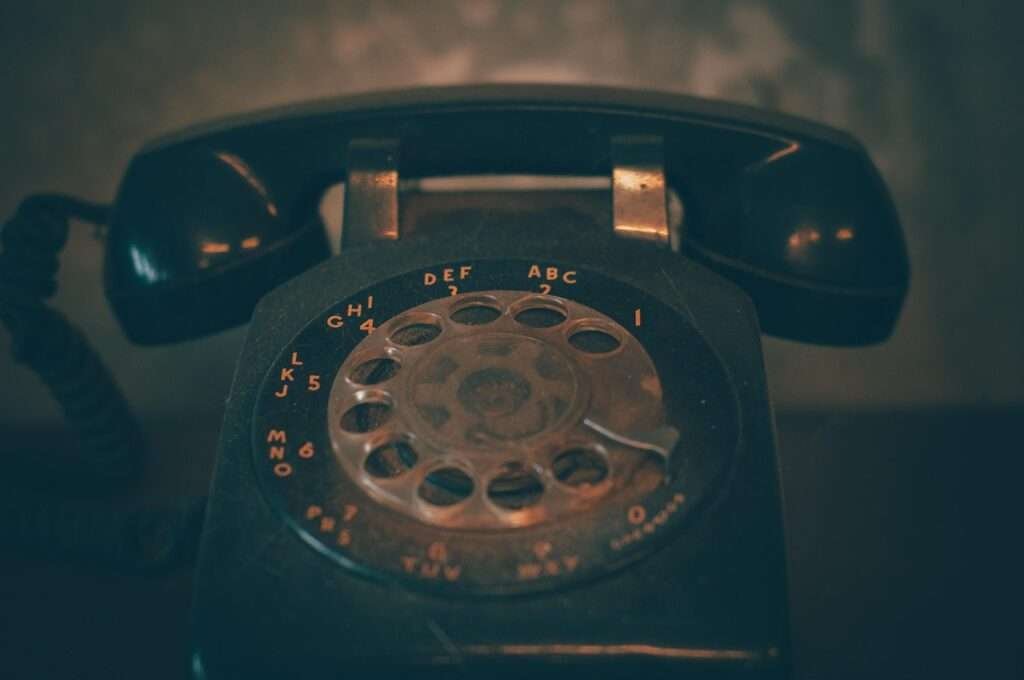 How to Spot a Scam Before You Click