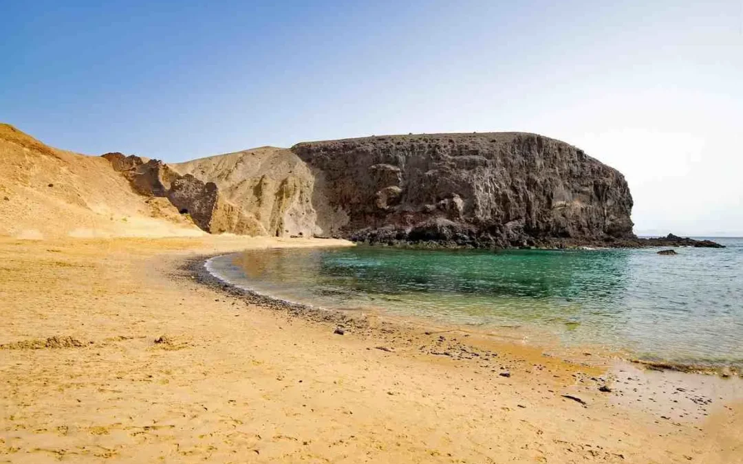 Canaries Lanzarote: 2025 Local’s Guide to Secret Beaches & Authentic Tapas