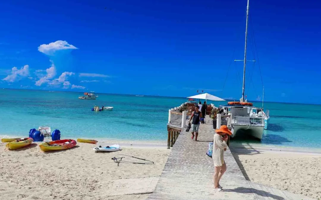 The Best Time to Visit The Cayman Islands: Your Ultimate Season-by-Season Guide